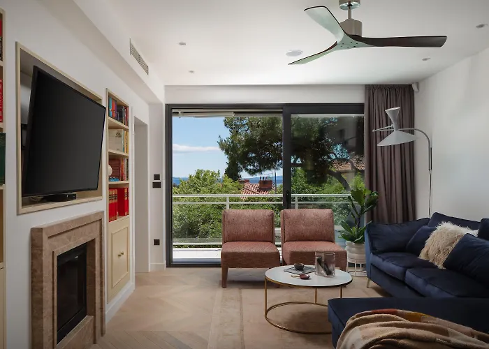 Apartment By Splendida Palace Split