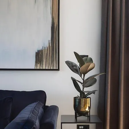 By Splendida Palace Appartement *